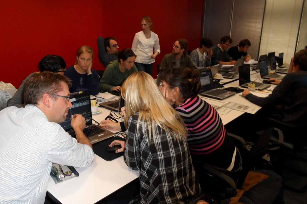Postgraduate students receiving training in core analysis and core data visualisation at a BOSCORF workshop.